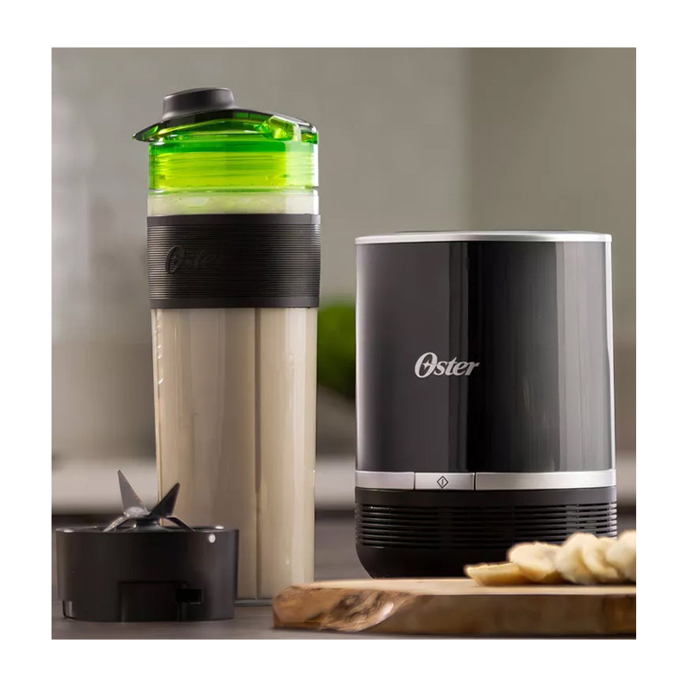 Oster BLSTPB22001 Licuadora / Mezclador Personal | Tritán | Función de Pulso | 0.5L | 250W | Negro