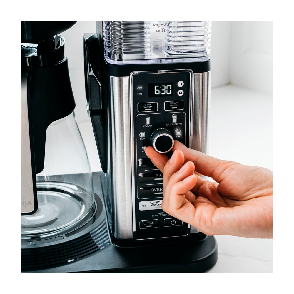 Ninja Cafetera de Especialidad de 10 Tazas | 4 Estilos de Preparación | Espumador Plegable | Negro