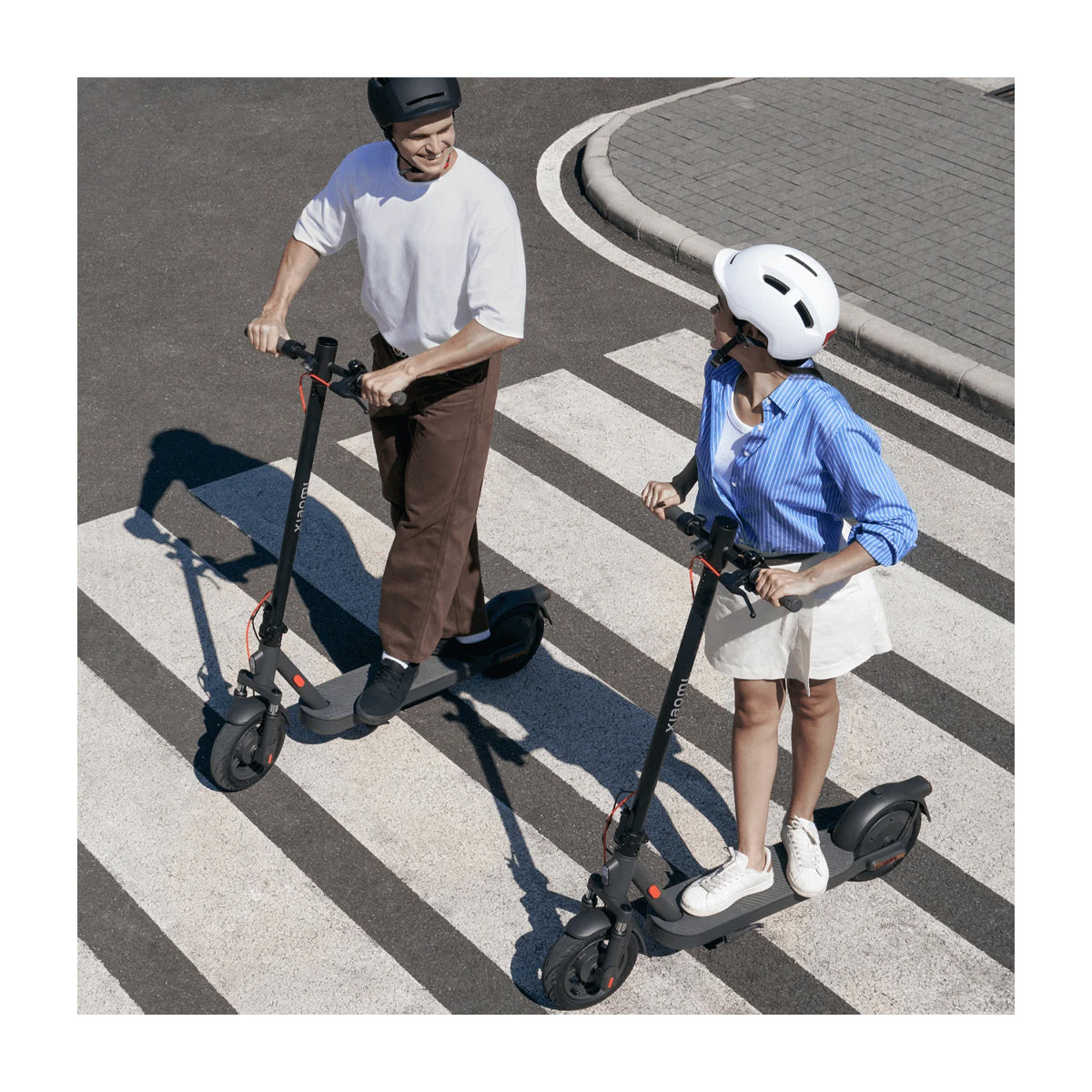 Xiaomi Elite Scooter Eléctrico | 3 Modos de Conducción | Autonomía hasta 45km | Sistema de freno doble | Neumáticos de 10" | Negro