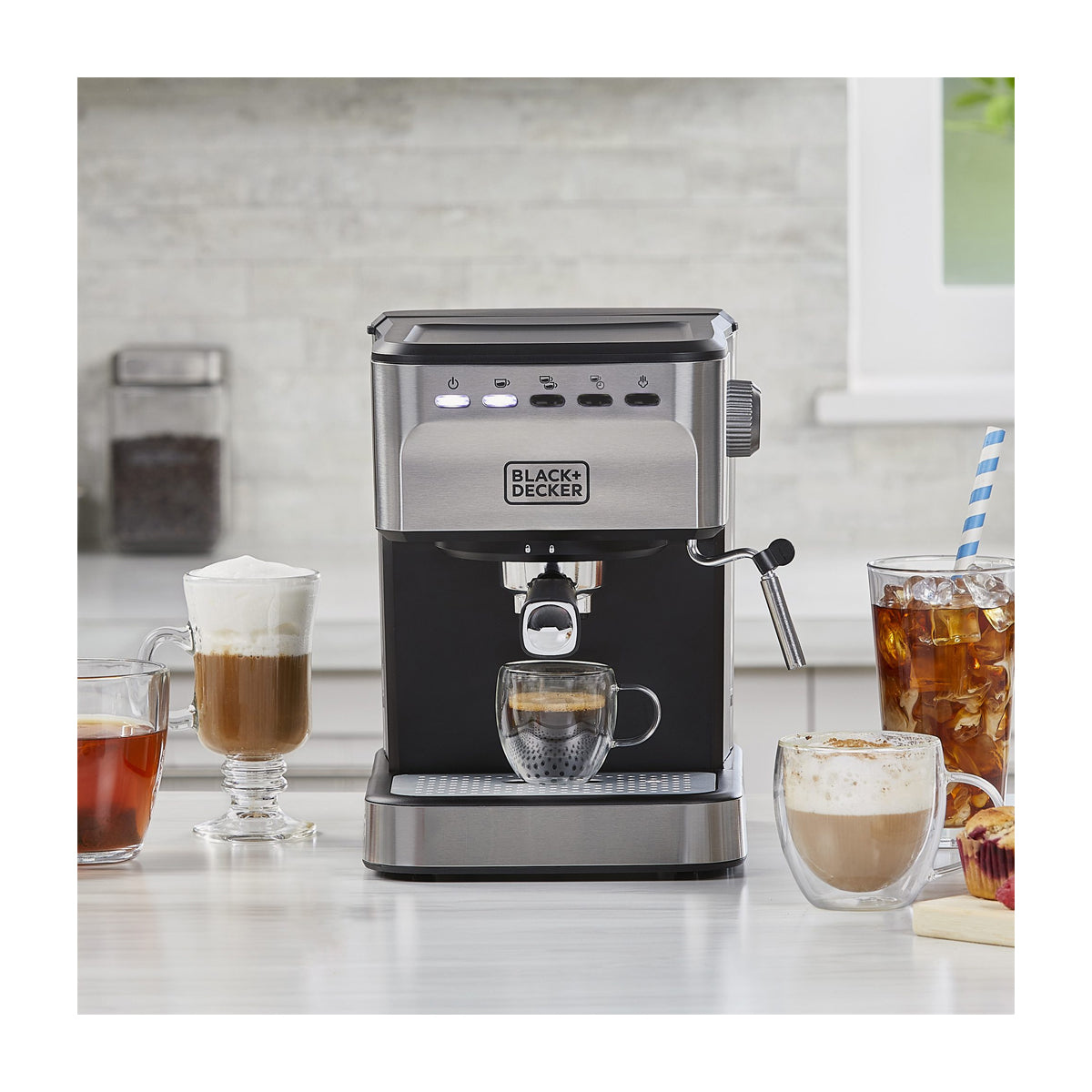 Black & Decker Cafetera de 25 Tazas | Espresso y Capuccino | 20 Bares | Tubo de Vapor | Negro Plateado