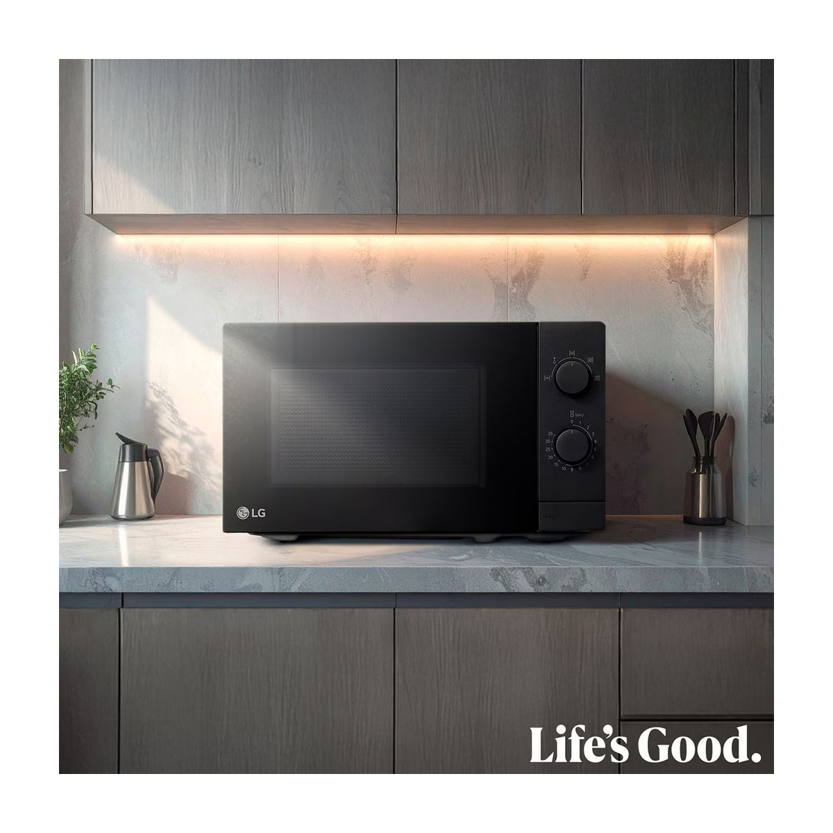 LG Microondas de 700W | 0.7p3 | Negro