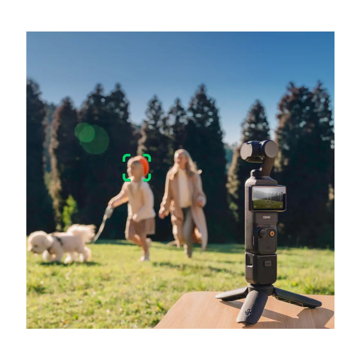 DJI Osmo Pocket 3 Creator Combo Cámara Digital | Video 4K | Estabilizador de 3-Ejes | Pantalla Giratoria | ActiveTrack 6.0 | Fast Focusing | Slow Motion
