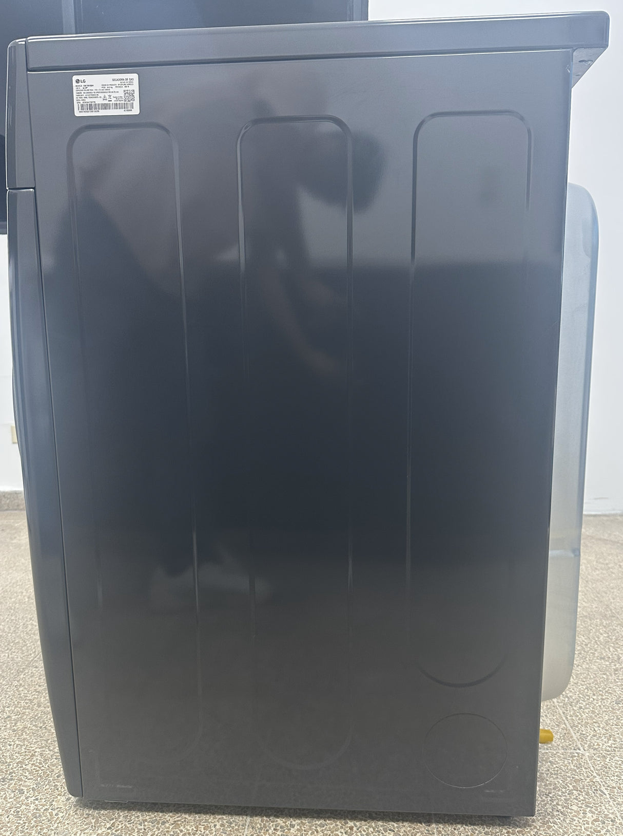 (Outlet) LG Combo Lavadora Automatica Inverter Direct Drive y Secadora a Gas de Carga Frontal | 6 Motion DD | 25kg | Negro Medio