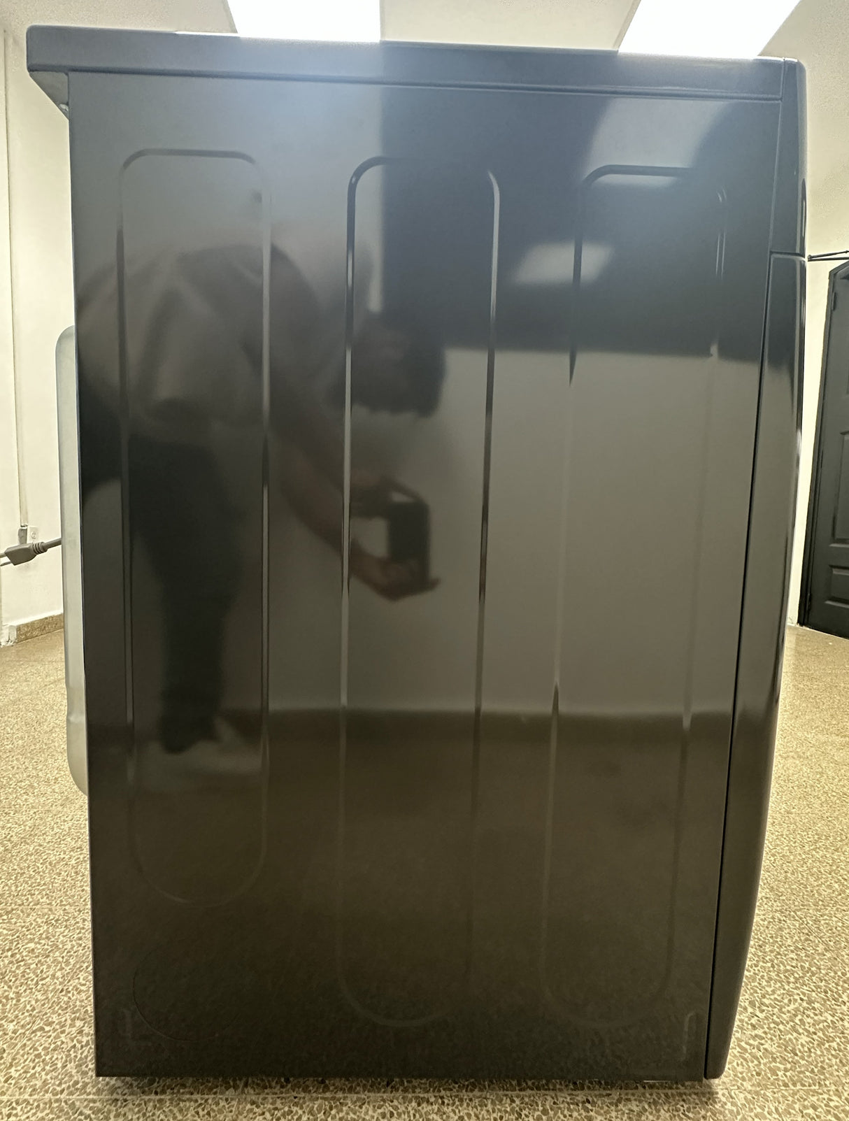 (Outlet) LG Combo Lavadora Automatica Inverter Direct Drive y Secadora a Gas de Carga Frontal | 6 Motion DD | 25kg | Negro Medio