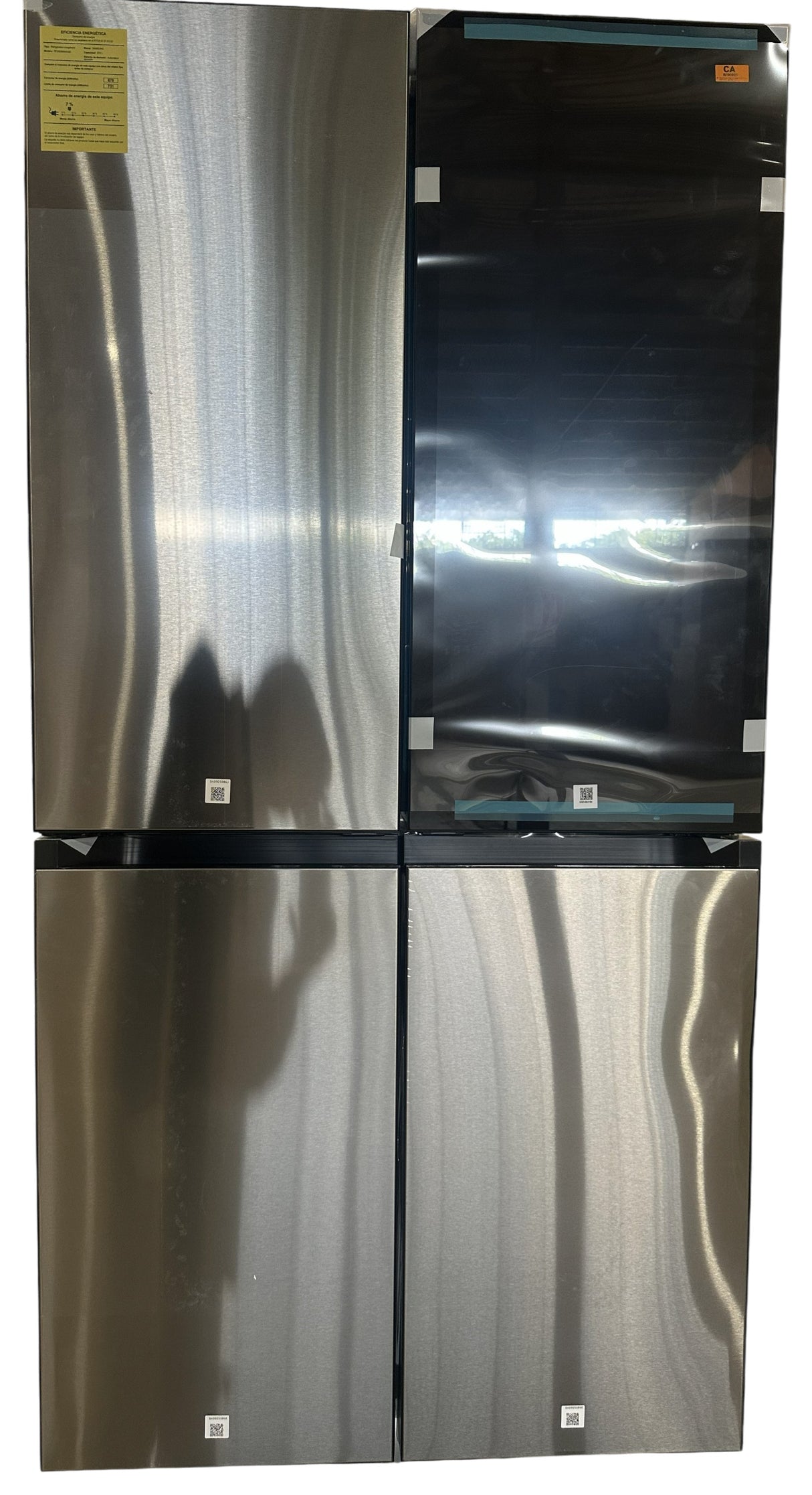 (Outlet) Samsung BESPOKE Refrigeradora Cross Door de 4 Puertas Digital Inverter | Family Hub | Triple Cooling | Dual Ice Maker | Beverage Center | 28.60p3