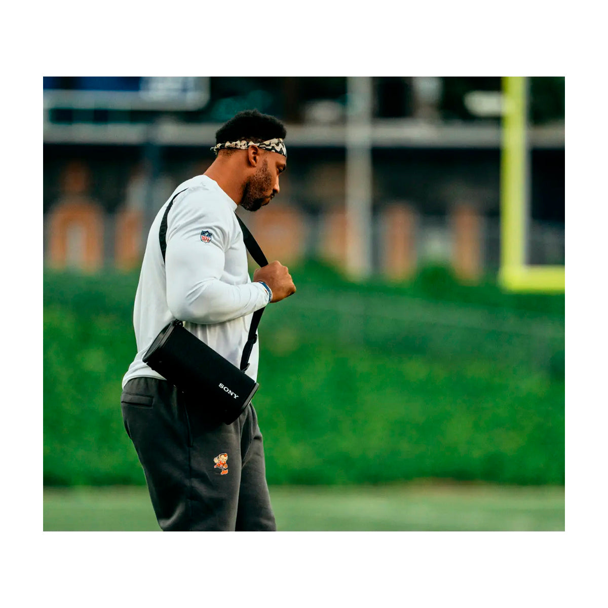 Sony ULT FIELD 5 Bocina Portátil Bluetooth Waterproof | ULT Bass | 25H | IP67 | Negro