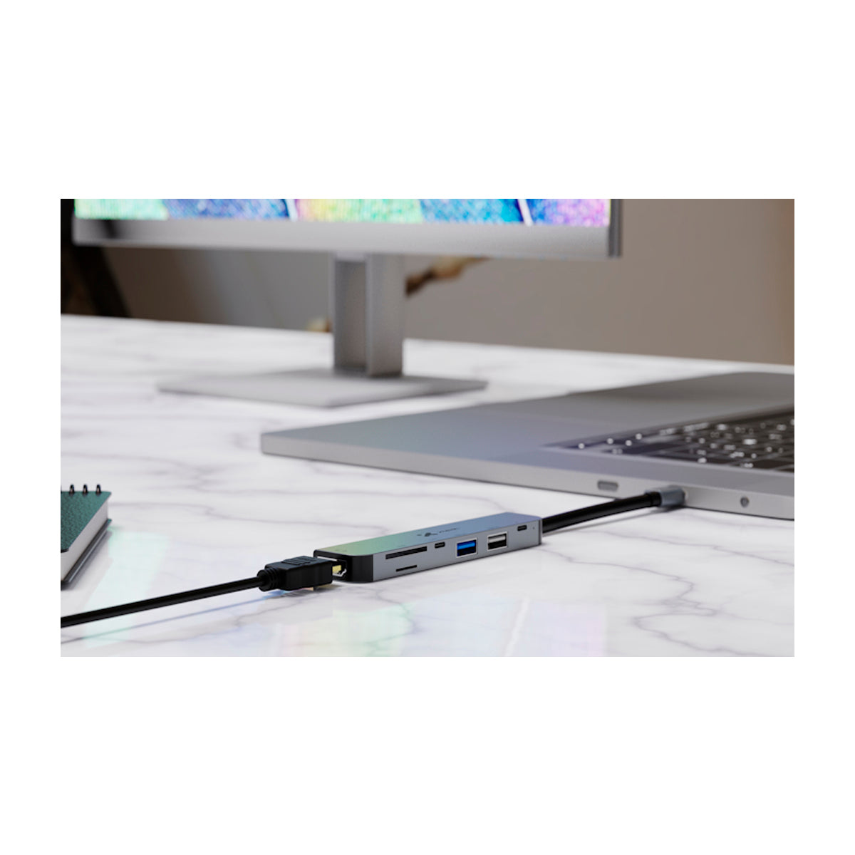 Xtech Adaptador Multipuerto 7 en 1 con Conexión USB C | Plateado Negro