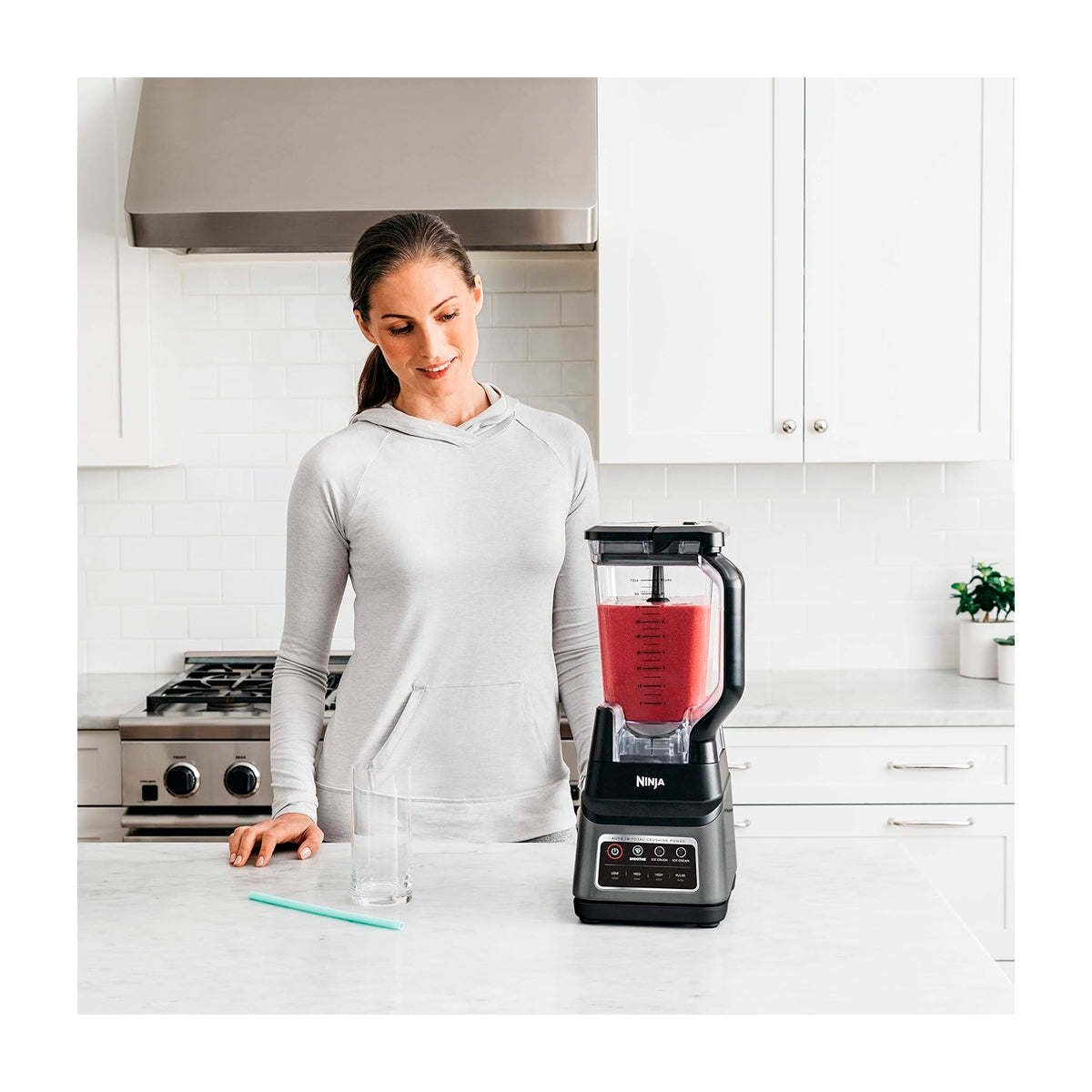 Ninja Professional Plus Blender Licuadora de 3 Velocidades | Auto-IQ | Tecnología Total Crushing | Función de Pulso | 2.13L | 1400W | Gris