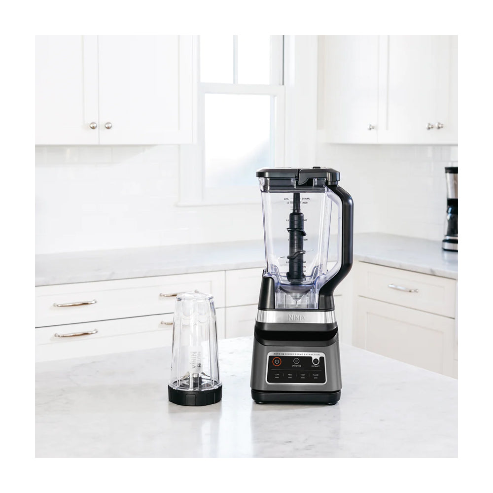 Ninja Professional Plus Duo Licuadora / Extractor de Nutrientes de 3 Velocidades | Auto IQ | Tecnología Total Crushing | Pulso | 0.71L & 2.1L | 1400W | Gris Negro