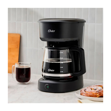 Oster BVSTDCS121B Cafetera de 12 Tazas | Filtro Permanente Lavable | Interruptor Iluminado | Pausa y Servir | Negro