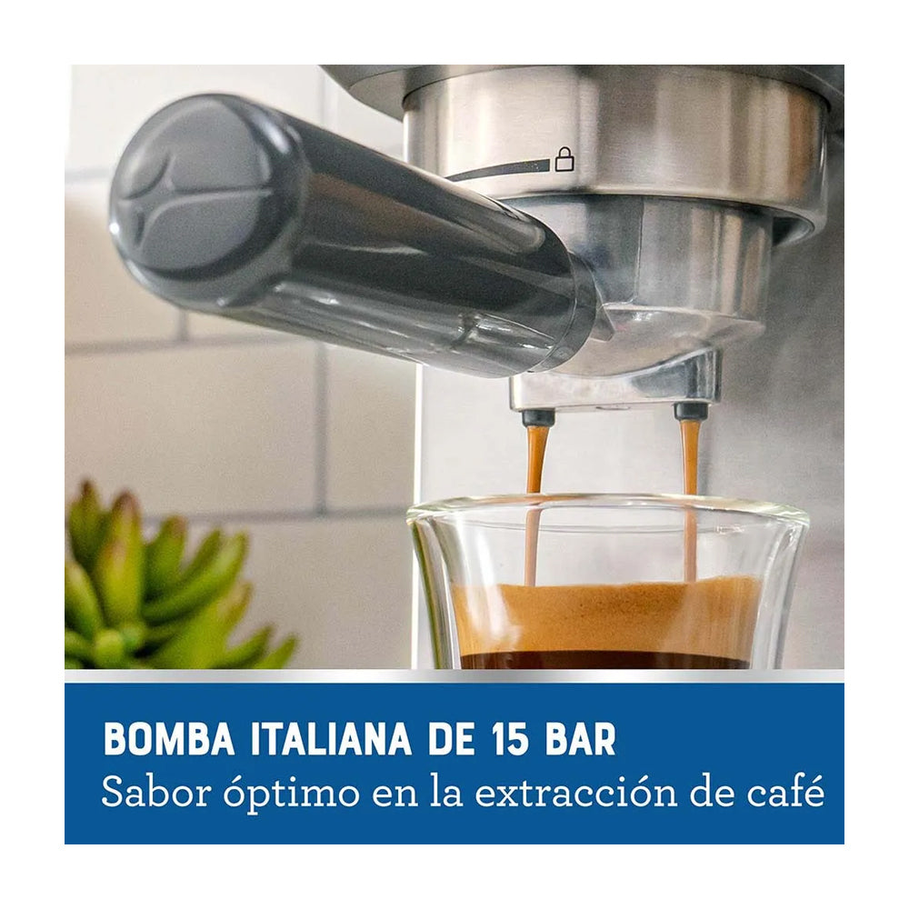 Oster BVSTEM7200 Cafetera de 4 Tazas | 15 Bares | Espresso y Capuccino | Sistema Espumador | Plateado