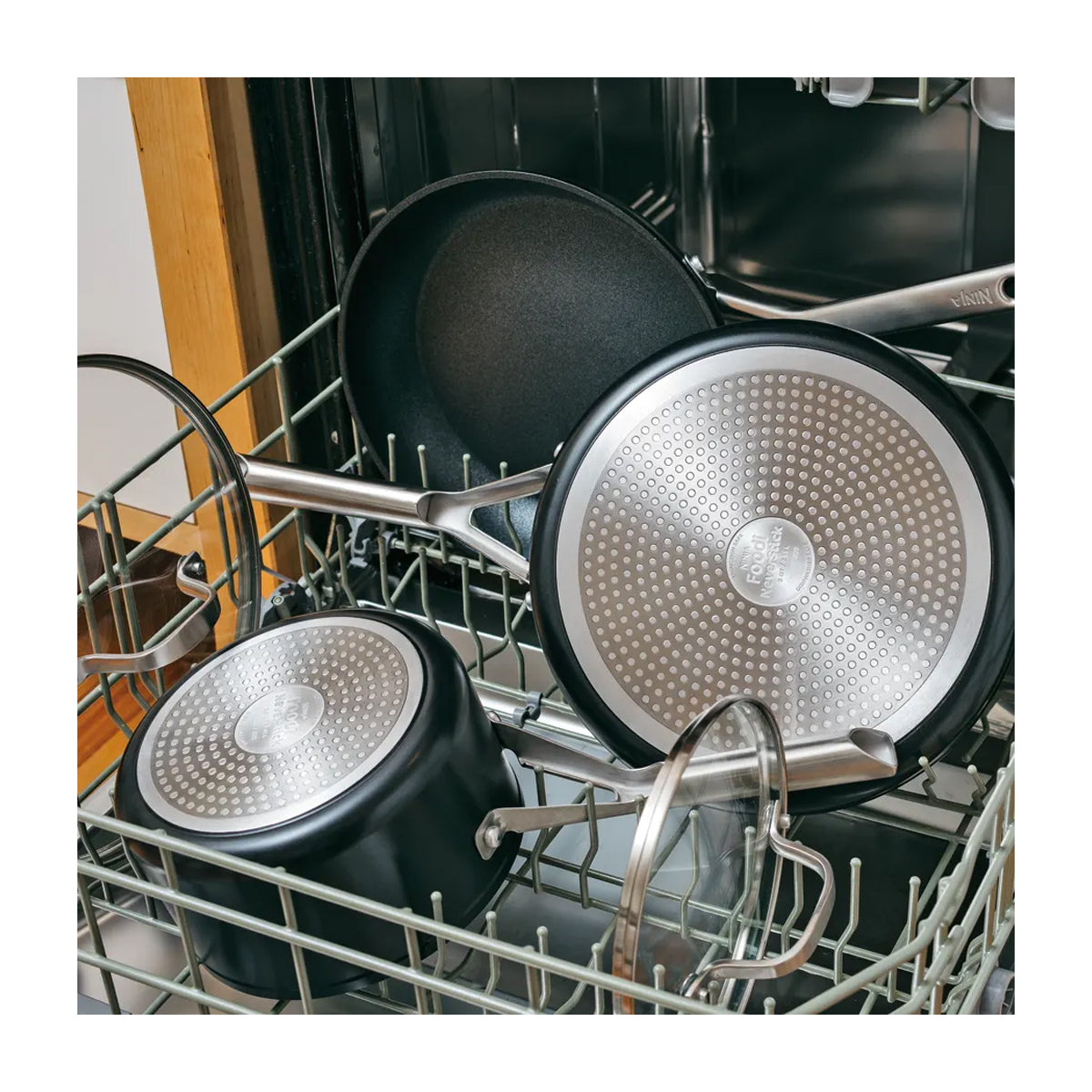 Ninja NeverStick Juego de Ollas de Inducción | Revestimiento de Cerámica | Tapa de Vidrio | Negro