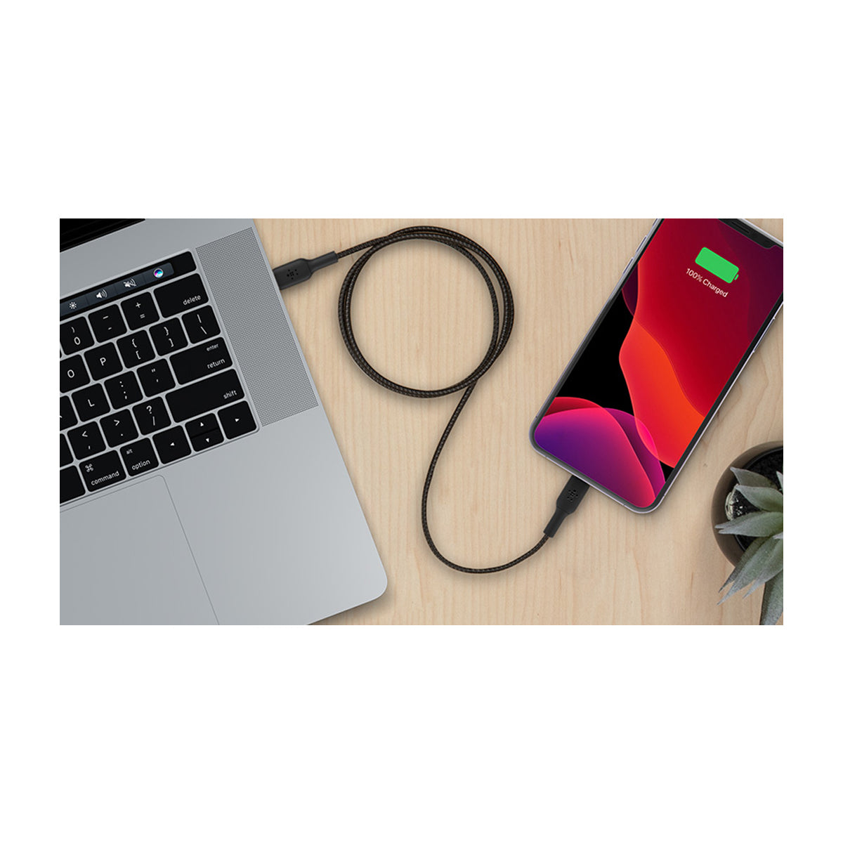 Belkin BoostCharge Cable Trenzado USB C a Lightning | 1 Metro | Negro