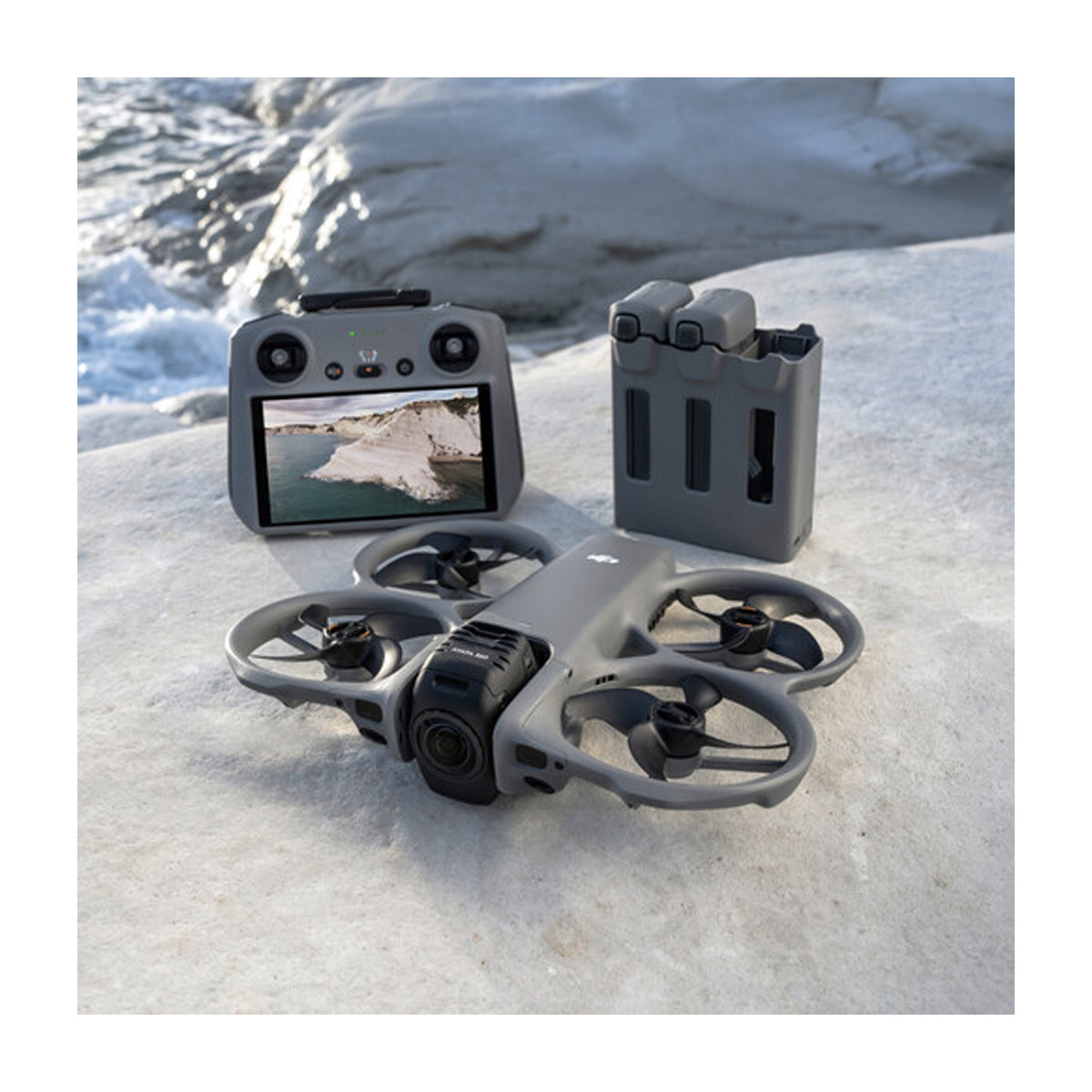 DJI Avata 360 Drone Motion Fly More Combo | Quadcopter | 120MP | Video 8K 360° | First Person View | OcuSync 4.0 Plus | 23 Min
