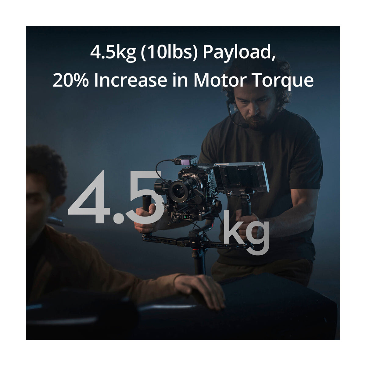 DJI RS 4 Pro Combo Gimbal para Cámaras | Estabilizador de 3-Ejes | Motor Focus Pro | ActiveTrack Pro | OLED Touchscreen  | 13H | Negro