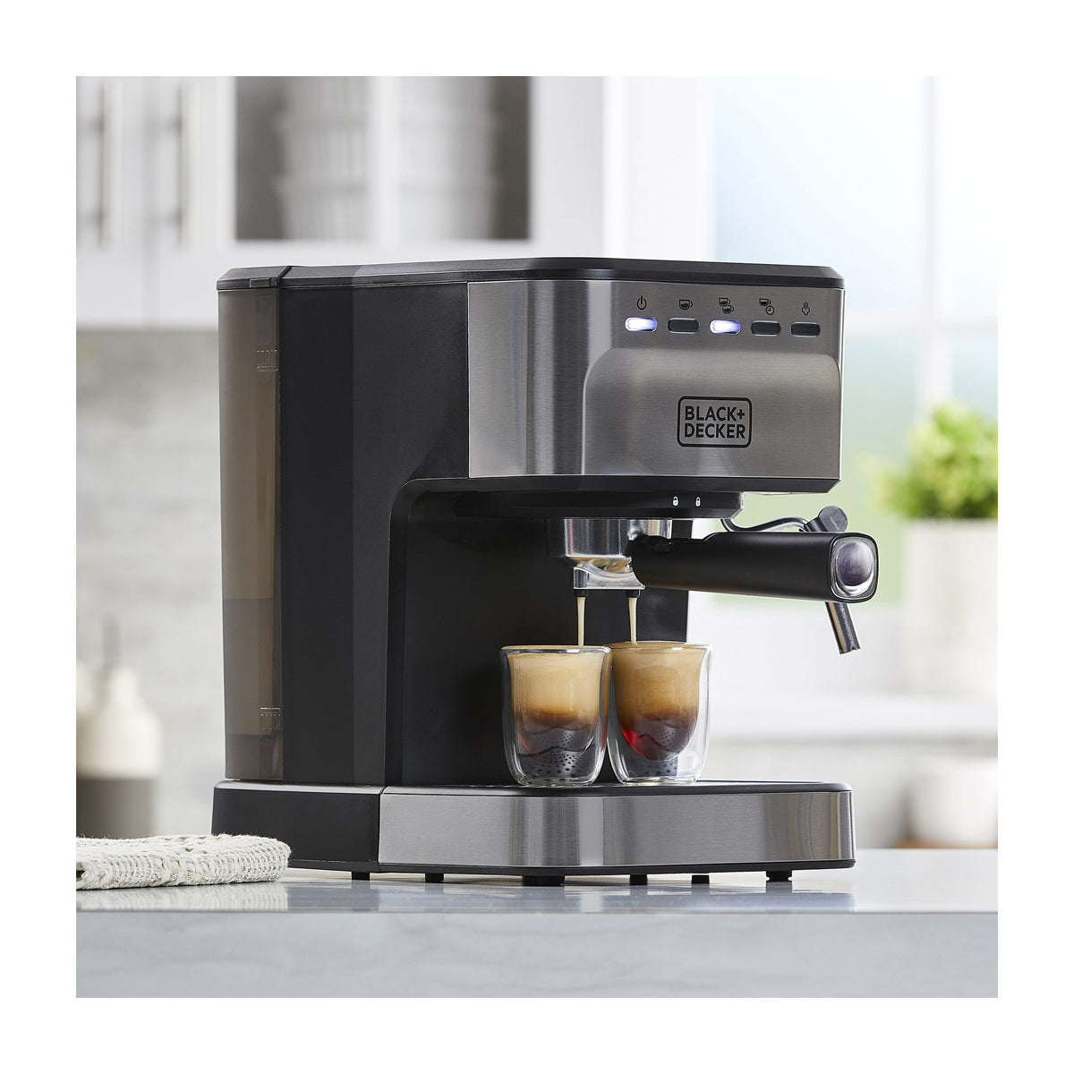 Black & Decker Cafetera de 25 Tazas | Espresso y Capuccino | 20 Bares | Tubo de Vapor | Negro Plateado