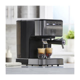 Black & Decker Cafetera de 25 Tazas | Espresso y Capuccino | 20 Bares | Tubo de Vapor | Negro Plateado