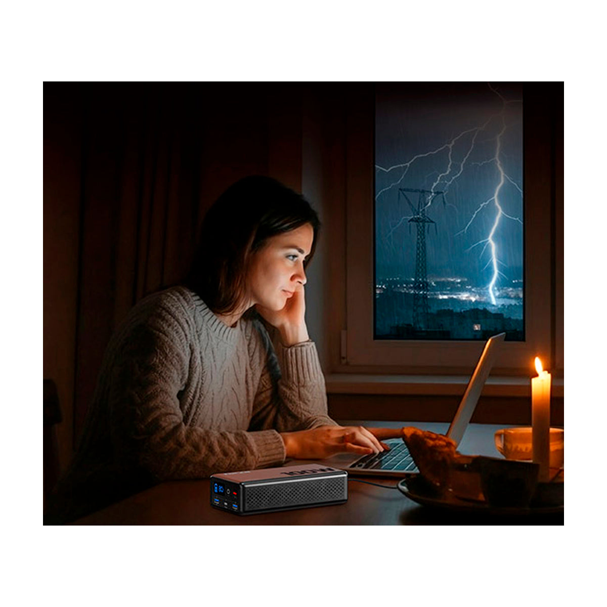 Forza Titan Central Eléctrica Portátil para Smartphones y Tablets | 100W | Pantalla LCD | Tecnología TurboPower | Negro