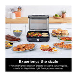 Ninja Sizzle Parrilla Eléctrica 2-en-1 para Interiores | Low Smoke Grill | Antiadherente | Placas Intercambiables | 1450W | Gris