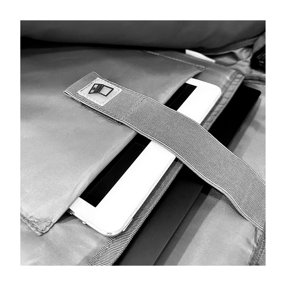 Klip Xtreme Bizman Mochila / Maletín 2-en-1 para Laptop de hasta 15.6" | Negro