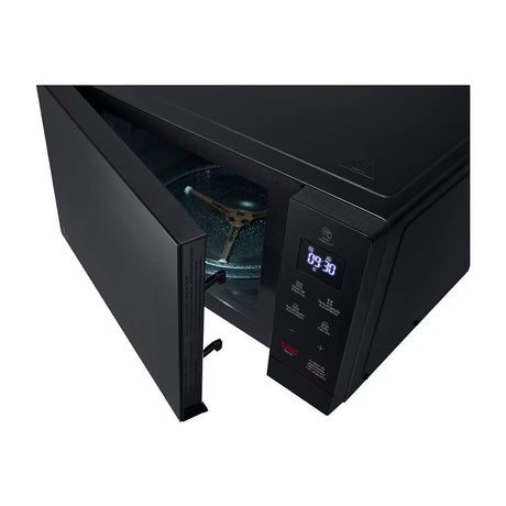 LG Microondas NeoChef Slim de 900W | 1.1p3 | Negro