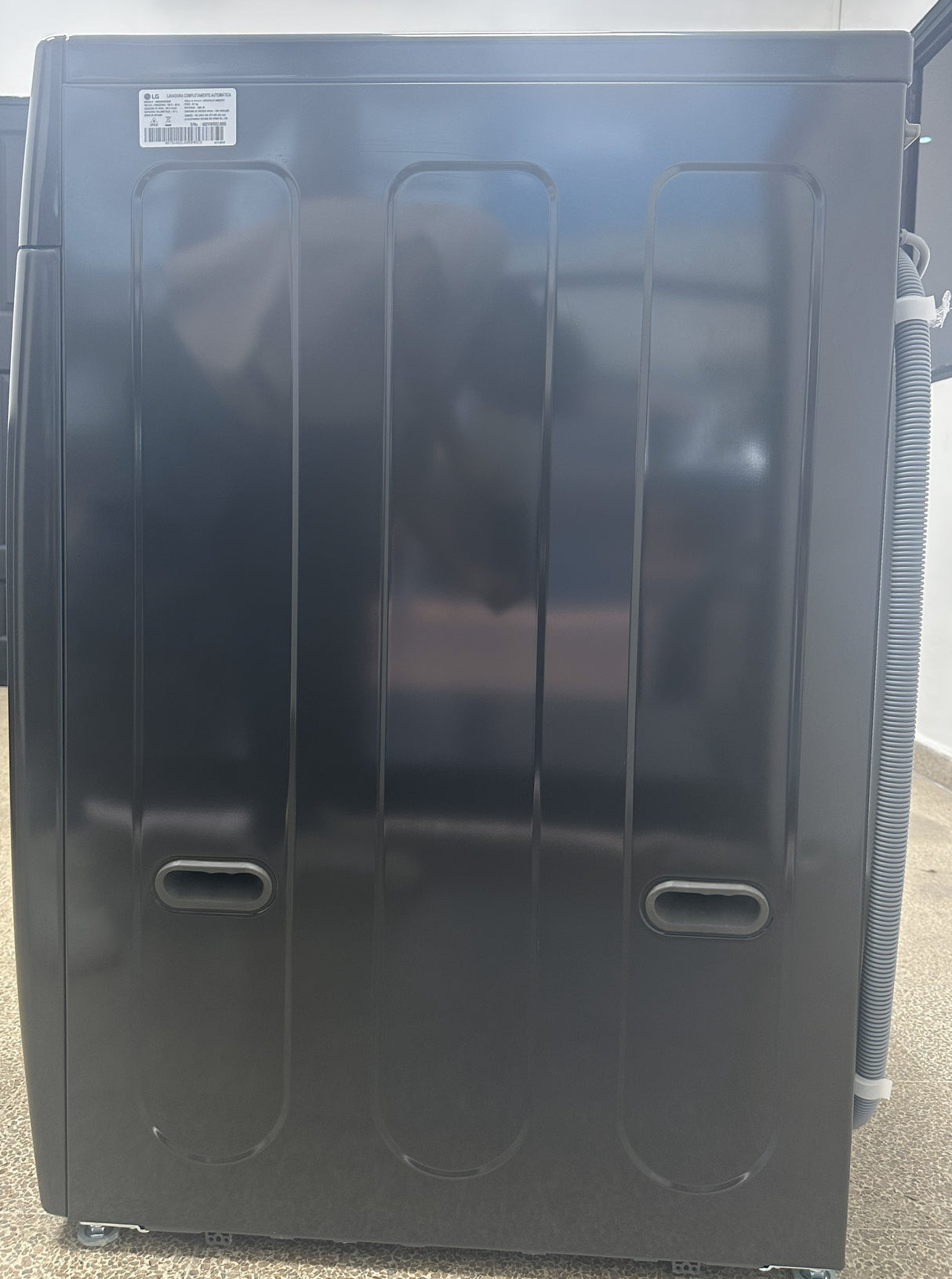 (Outlet) LG Combo Lavadora Automatica Inverter Direct Drive y Secadora a Gas de Carga Frontal | 6 Motion DD | 25kg | Negro Medio