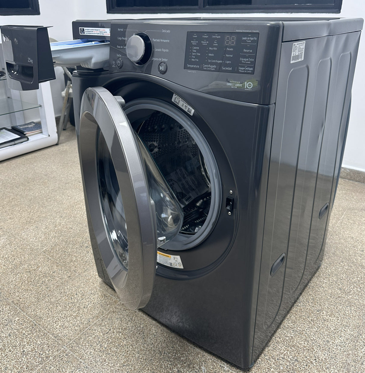 (Outlet) LG Combo Lavadora Automatica Inverter Direct Drive y Secadora a Gas de Carga Frontal | 6 Motion DD | 25kg | Negro Medio