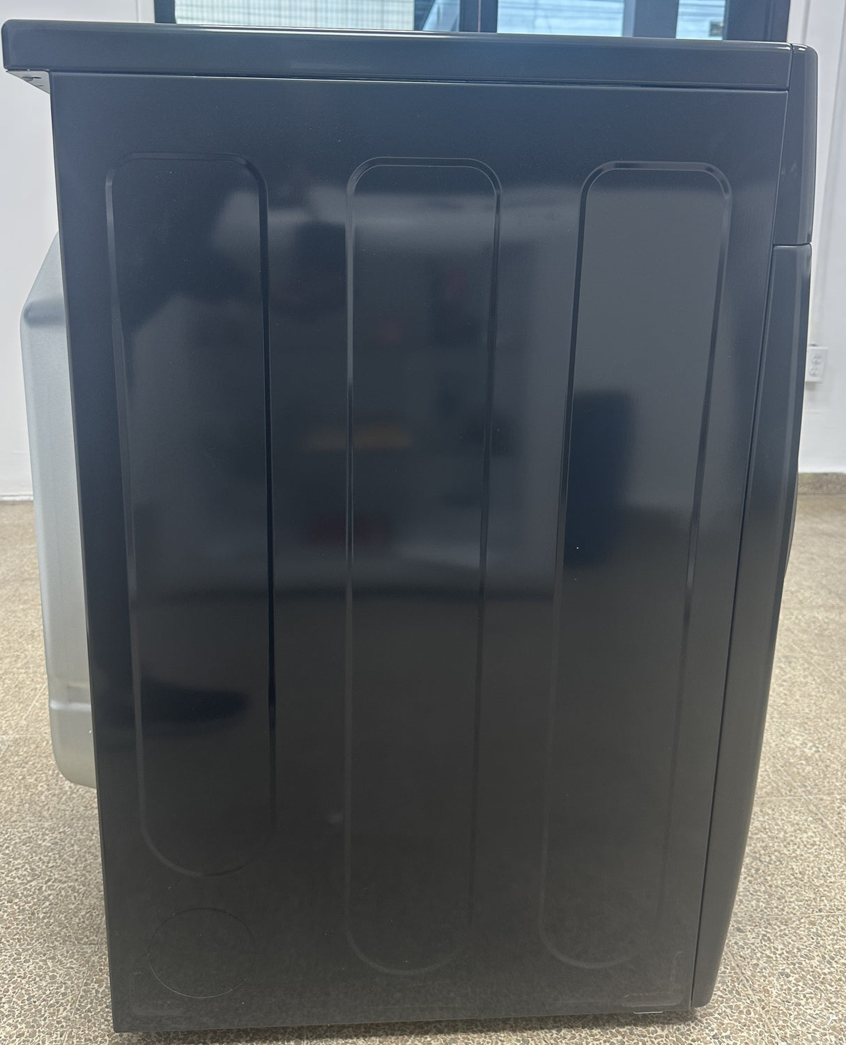 (Outlet) LG Combo Lavadora Automatica Inverter Direct Drive y Secadora a Gas de Carga Frontal | 6 Motion DD | 25kg | Negro Medio