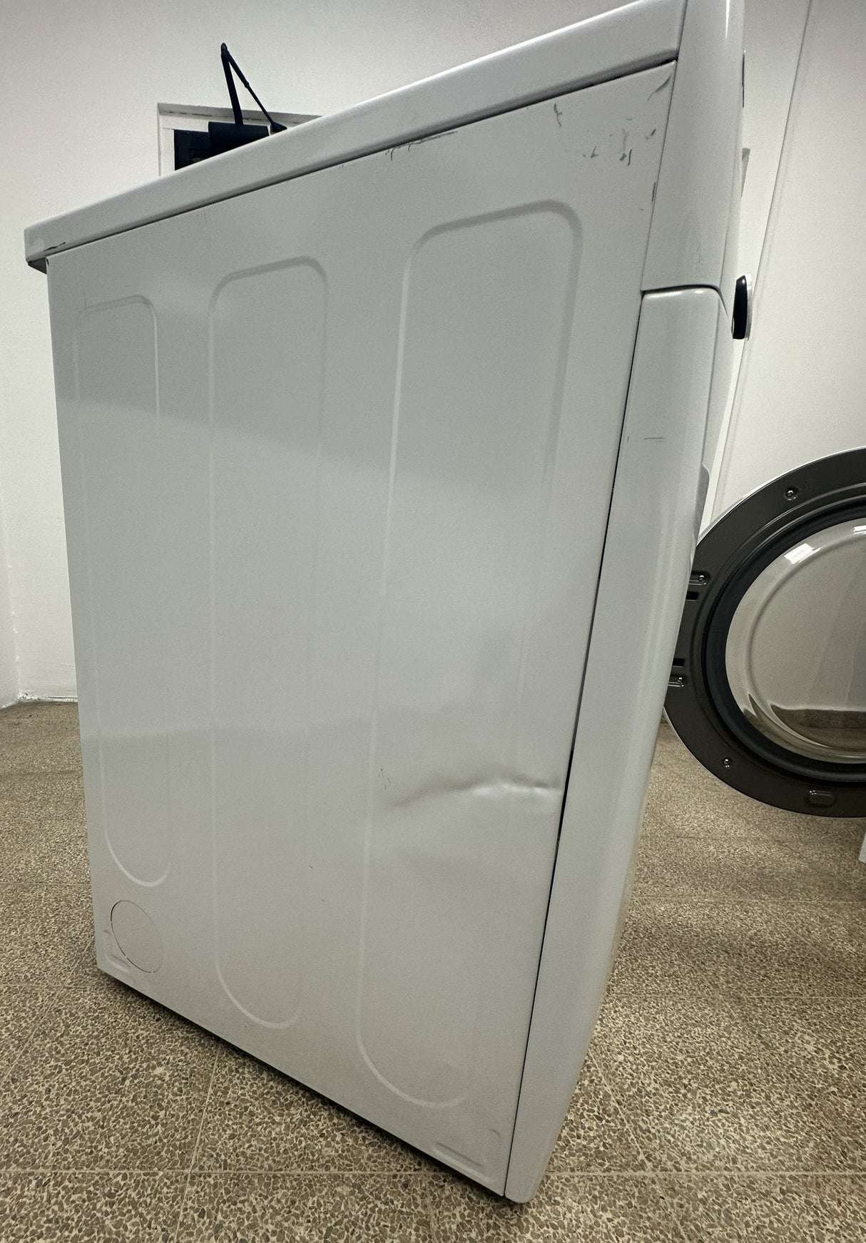 (Outlet) LG Combo Lavadora Automatica Inverter Direct Drive y Secadora a Gas de Carga Frontal | 6 Motion DD | 20kg | Blanco