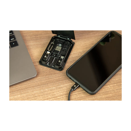 Xtech Estuche Portátil Multifuncional con USB | USB C | Micro USB | Lightning