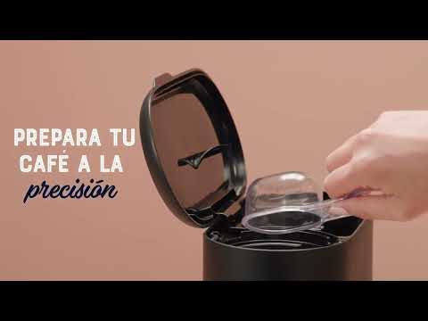 Oster Cafetera Latte 4-en-1 de 22oz | Espumador Integrado | Sistema de Medición | Sistema Profesional | Negro