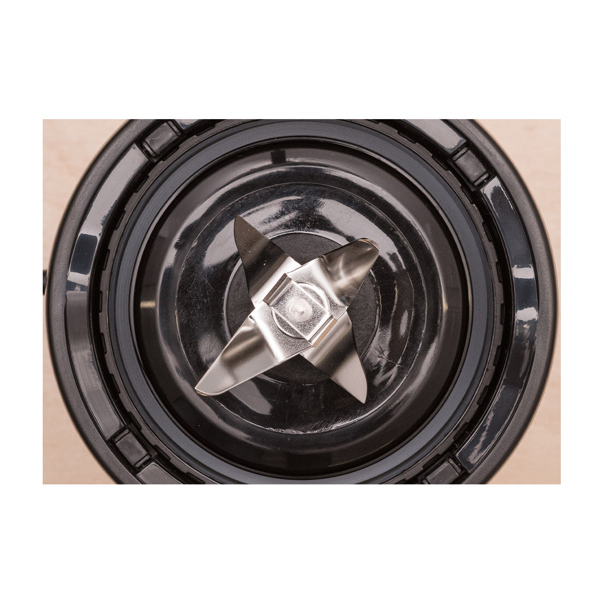 Ninja Nutri-Blender Licuadora / Extractor de Nutrientes Personal Automática | 8 Piezas | 0.5L | 700W | Plateado