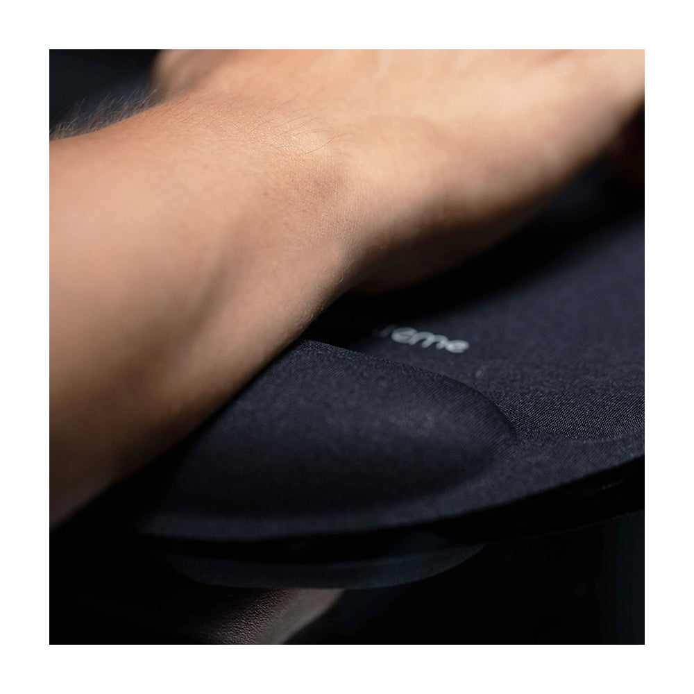 Klip Xtreme Mouse Pad con Soporte de Gel para Muñeca | Gel de Memoria | Antideslizante | Negro