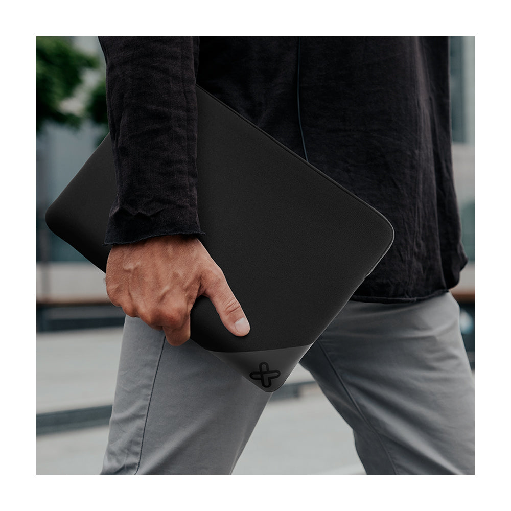 Klip Xtreme Funda con Cremallera para Laptop de hasta 15.6" | Negro