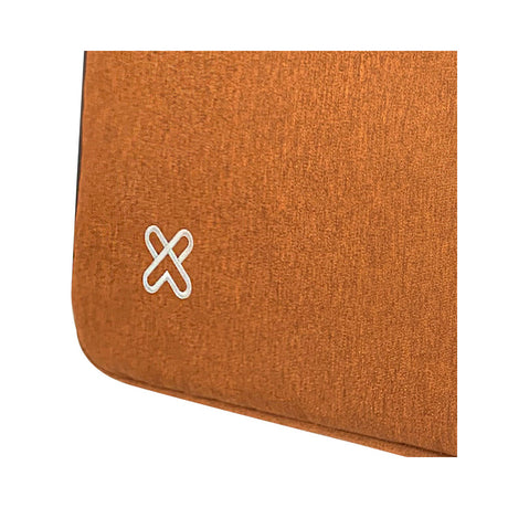 Klip Xtreme Funda con Cremallera para Laptop de hasta 15.6" | Marrón