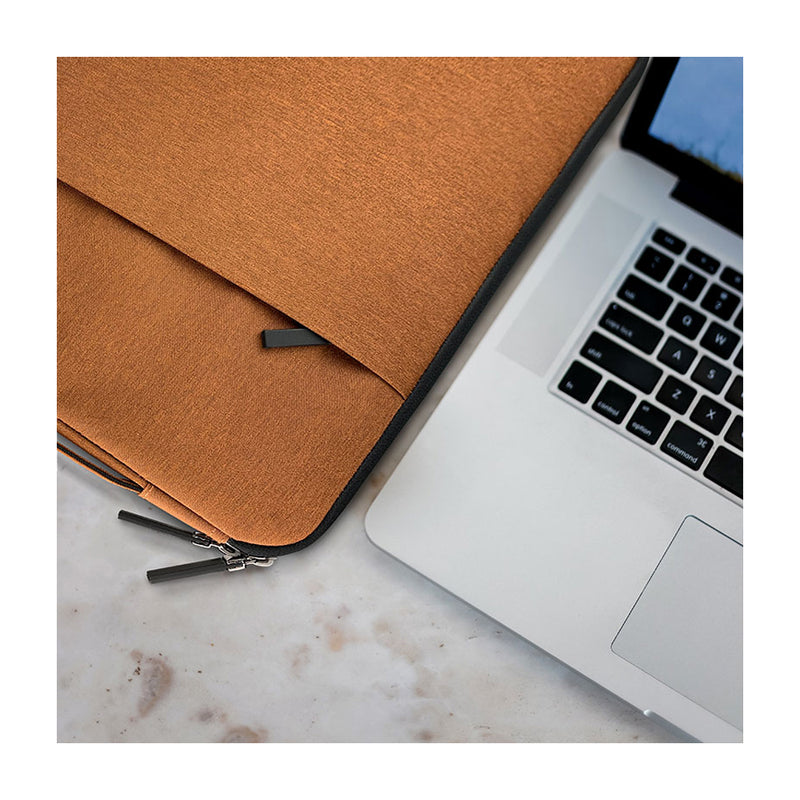 Klip Xtreme Funda con Cremallera para Laptop de hasta 15.6" | Marrón