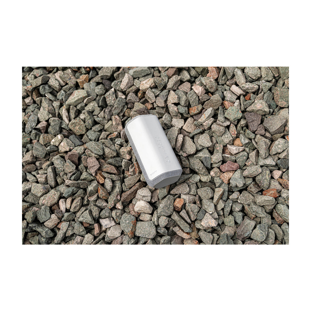 Sony XE300 Bocina Portátil Bluetooth Waterproof | Difusor Lineal | 24H | IP67 | Negro